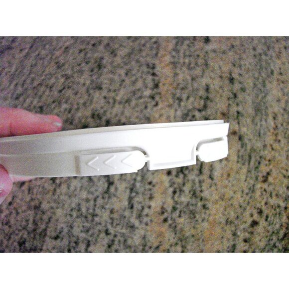 Box 4 Round Plastic Containers 1 Gallon Wide-Mouth Heavy Duty Food Storage Lids - Picture 5 of 8